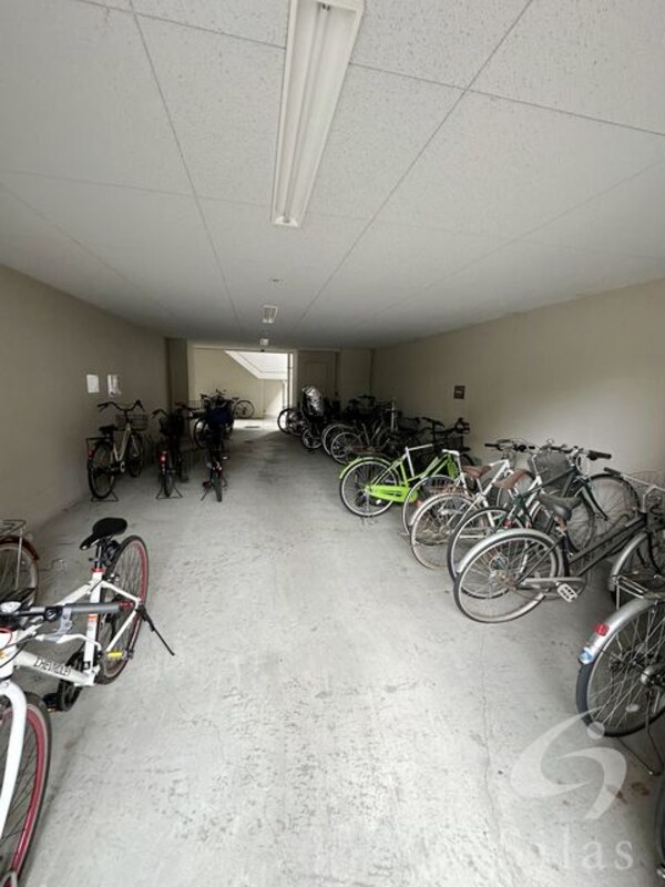 敷地内/建物