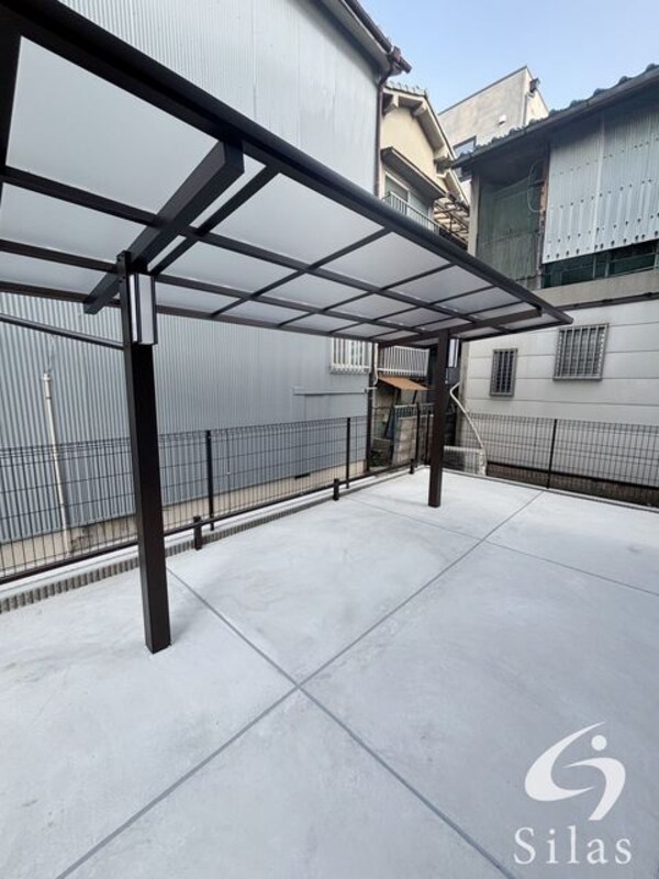 敷地内/建物