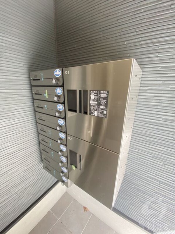 敷地内/建物