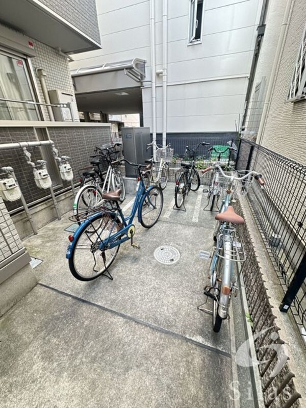 敷地内/建物