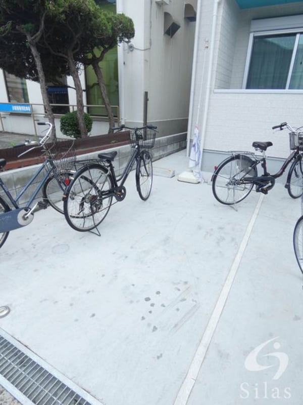 敷地内/建物