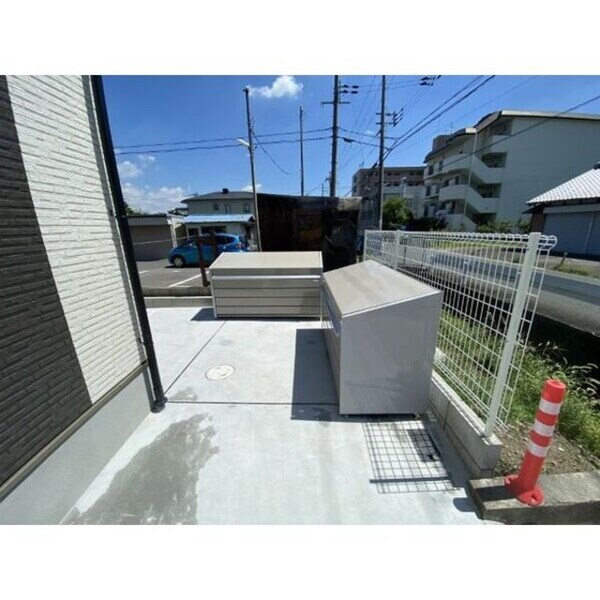 敷地内/建物