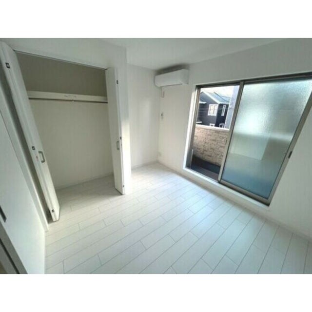 物件内観写真12　(同仕様・反転タイプ)