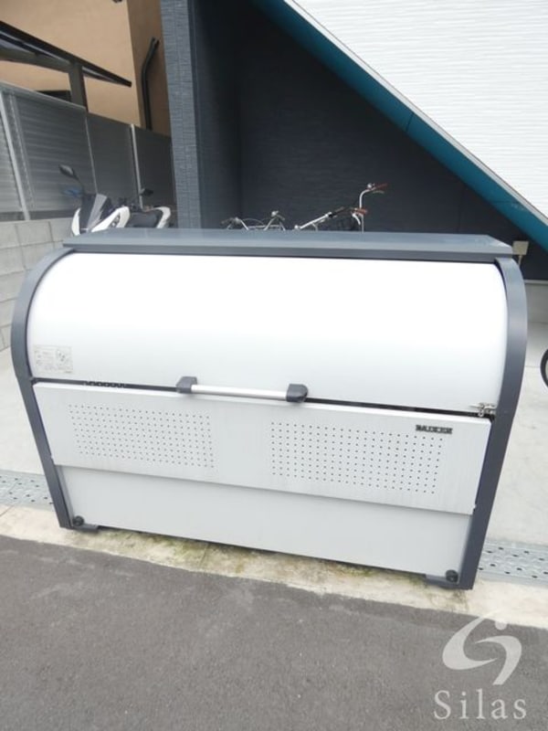 敷地内/建物
