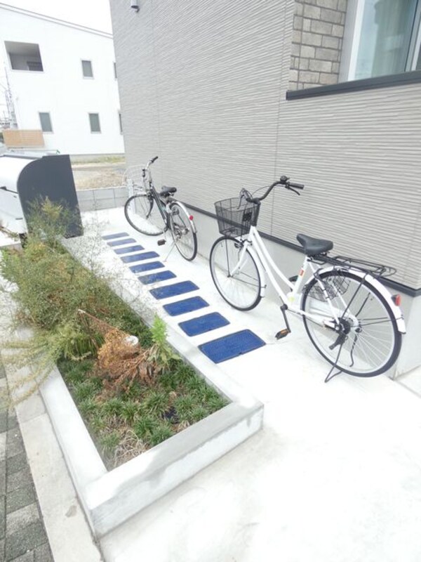 敷地内/建物