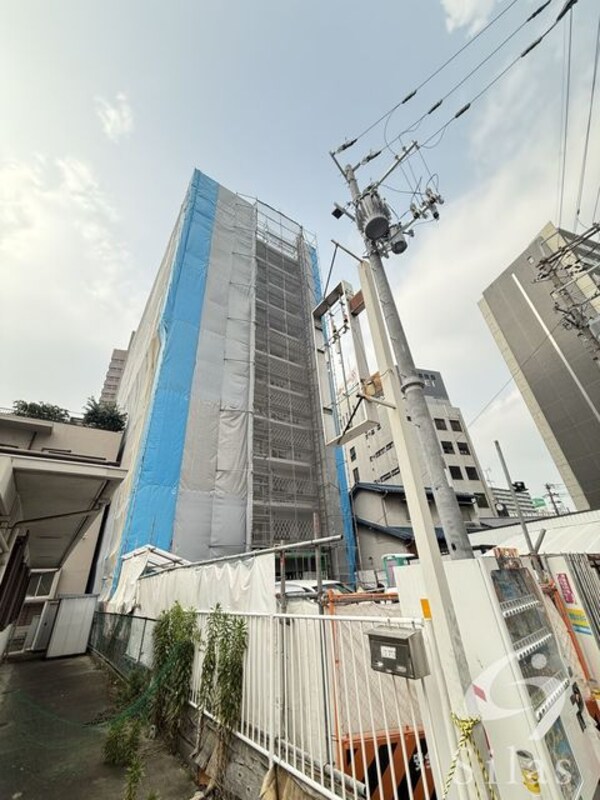 建設中