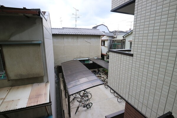 敷地内/建物