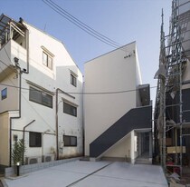 大阪環状線 寺田町駅 2階建 築10年の外観写真