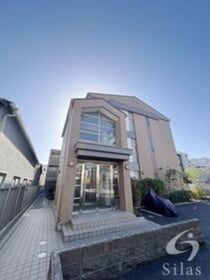 大阪メトロ長堀鶴見緑地線 横堤駅 3階建 築20年の外観写真