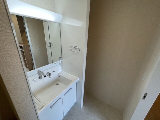 物件内観写真10　(反転タイプ)