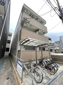 学研都市線<片町線>・JR東西線 徳庵駅 3階建 築11年の外観写真