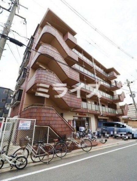 リビングゾーン８８外観写真