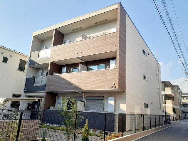 トゥジーテ