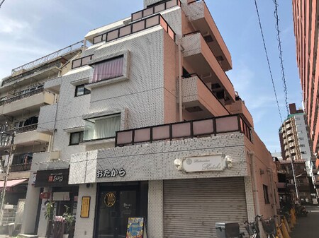 スカイコート西新宿外観写真