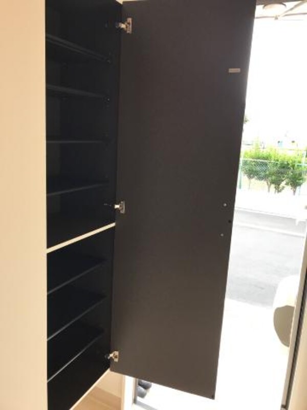 玄関(下駄箱)