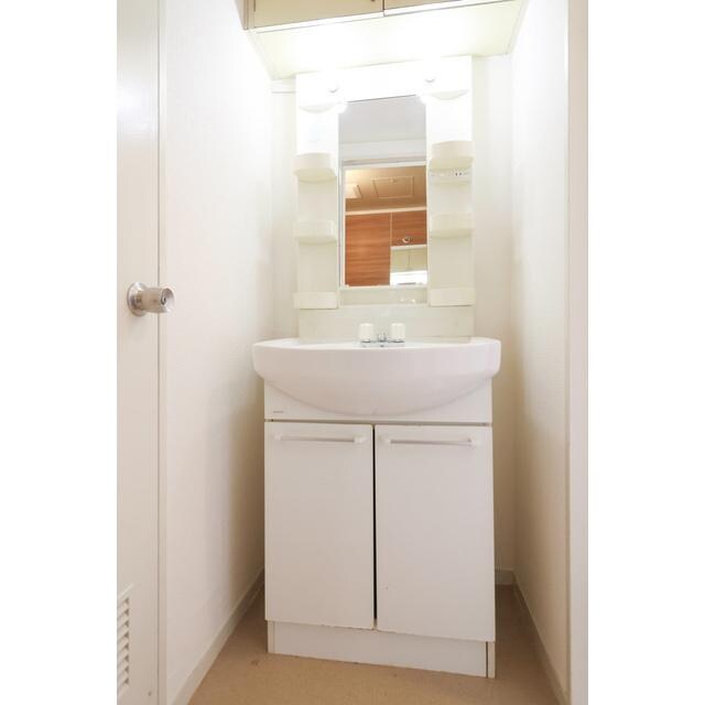 物件内観写真9　(洗面所)