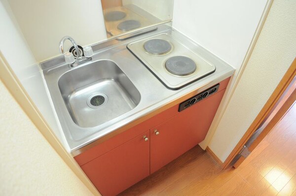 便利な２口の電気コンロ