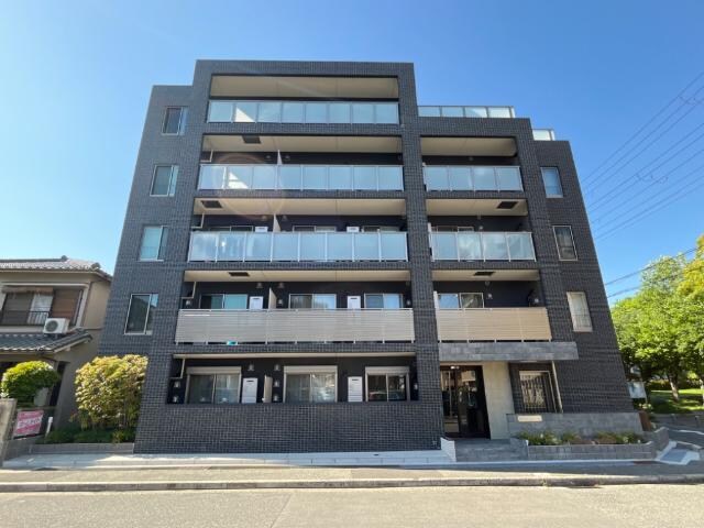 物件外観写真2　(外観写真（昼）)