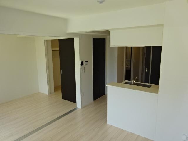 物件内観写真7　(リビング)