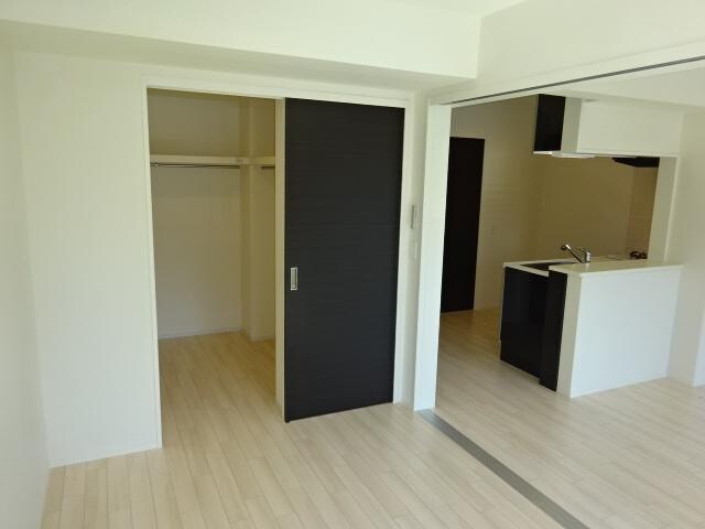 物件内観写真10　(室内)