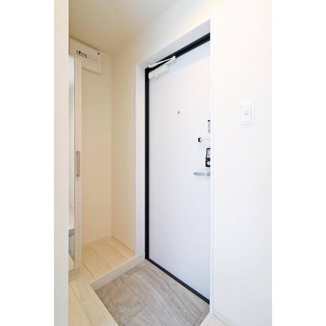 物件内観写真6　(玄関)