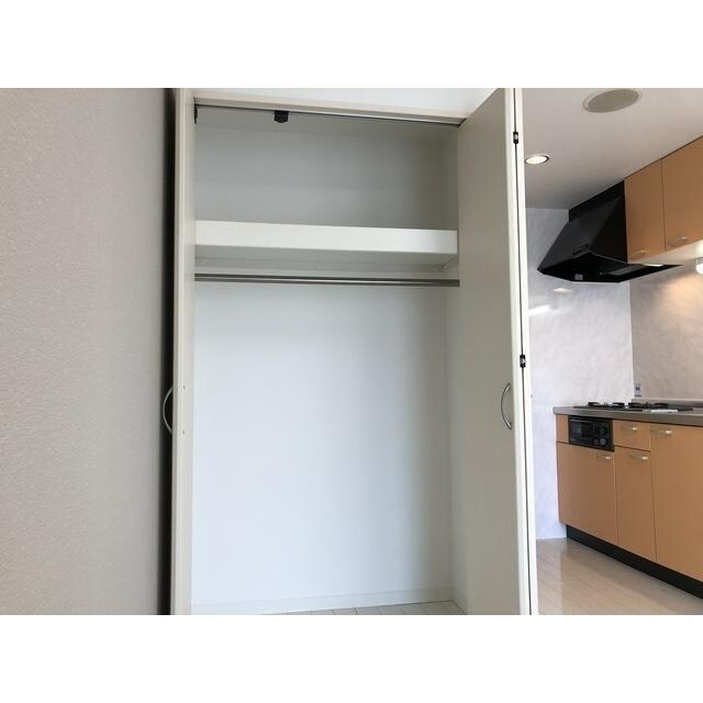 物件内観写真7　(収納)
