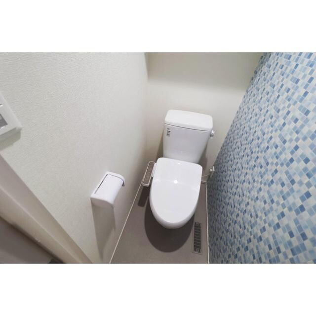 物件内観写真8　(トイレ)