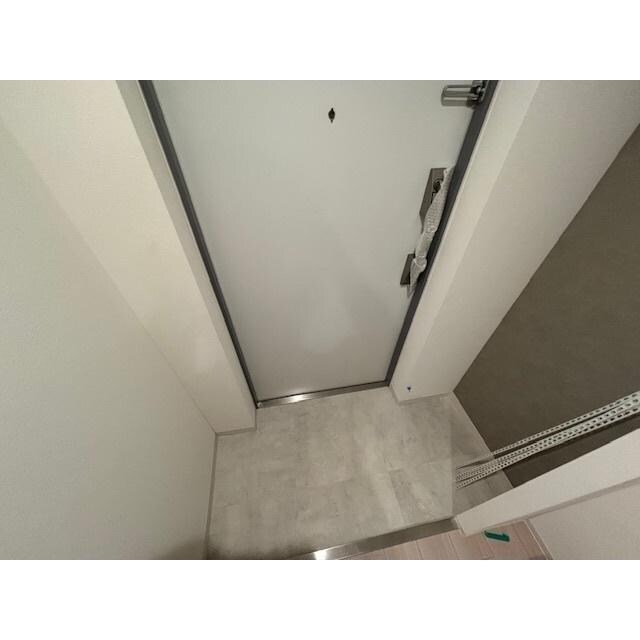 物件内観写真6　(玄関)