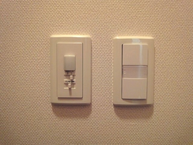 物件内観写真21　(人感センサー)