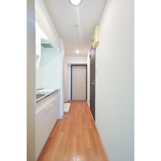 物件内観写真6　(玄関)