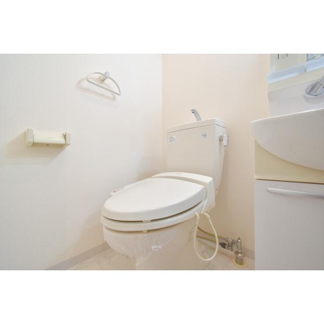 物件内観写真8　(トイレ)