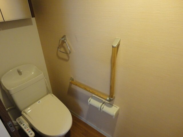 物件内観写真8　(トイレ)