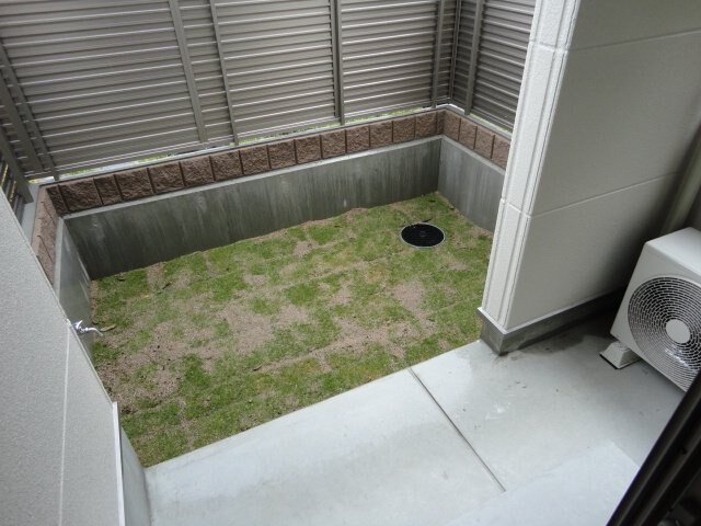 物件内観写真15　(専用庭)