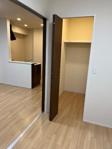 物件内観写真16　(収納)