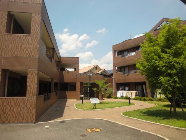 物件外観写真3　(外観写真（昼）)