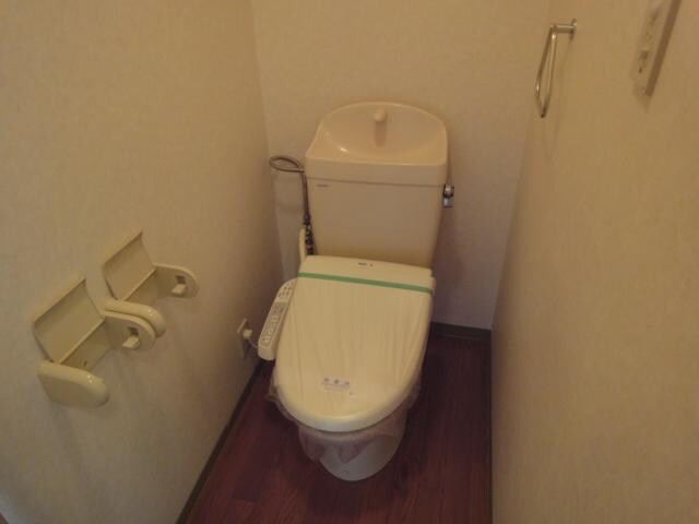 物件内観写真8　(トイレ)