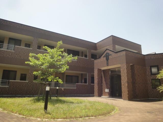 物件内観写真23　(存在感のある建物です)