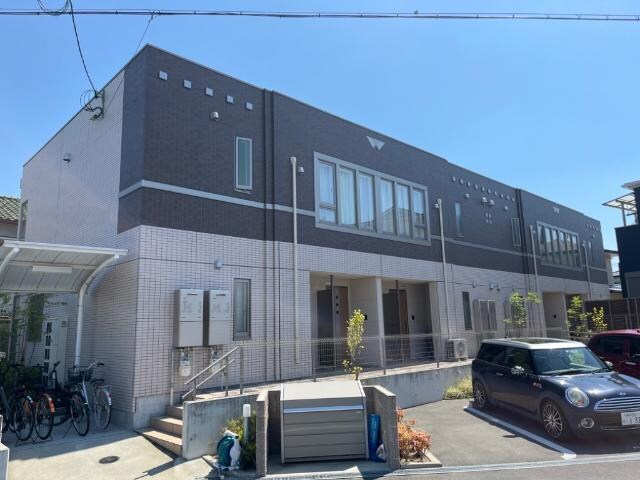 物件外観写真2　(外観写真（昼）)