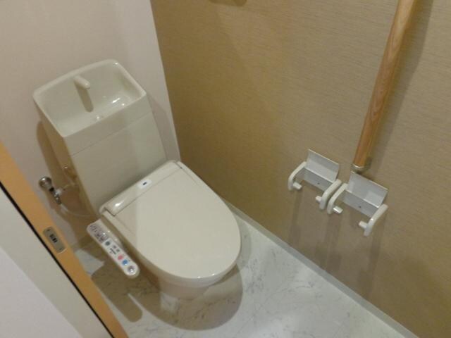 物件内観写真7　(シャワー付トイレ（イメージ）)