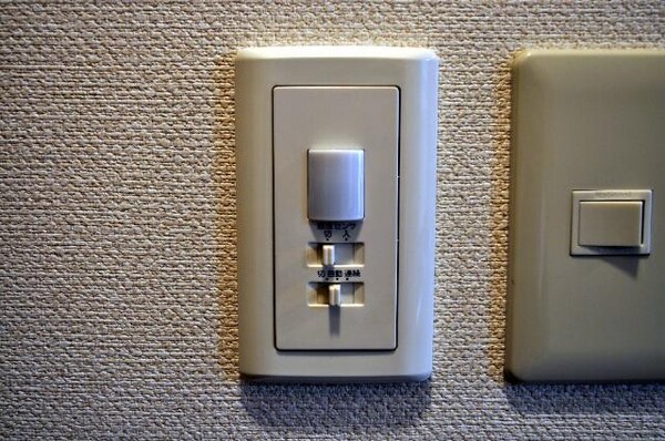 その他(人感センサーライト)