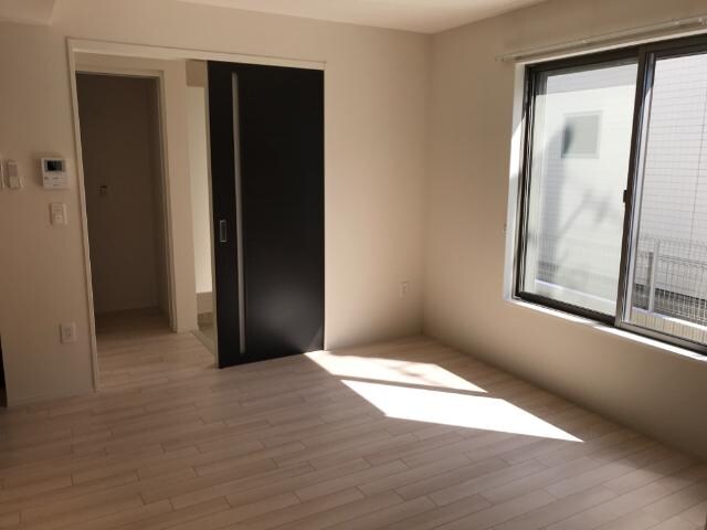 物件内観写真4　(リビング（イメージ）)