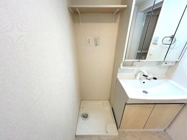 その他(室内洗濯機置き場)