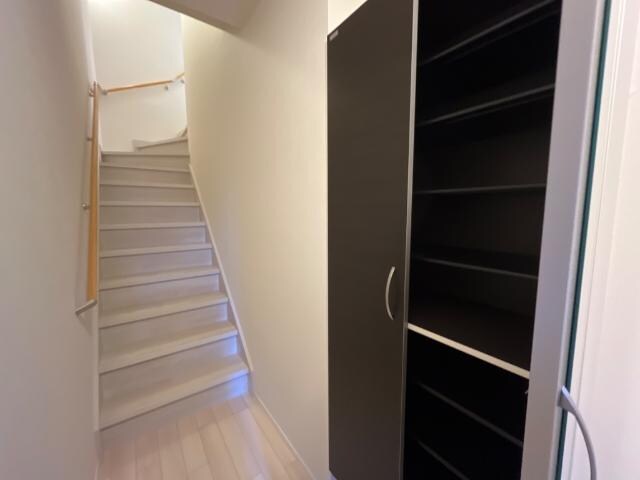 物件内観写真5　(収納)