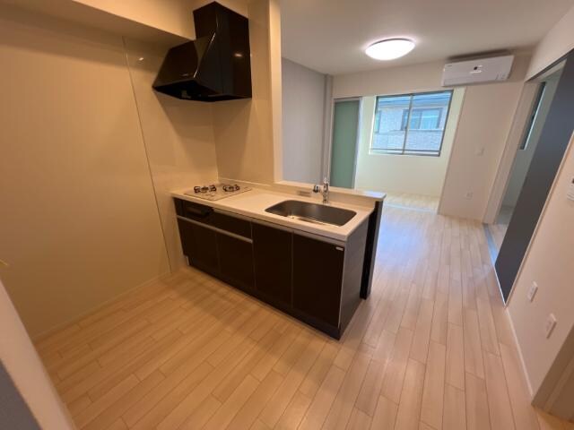 物件内観写真6　(リビング)