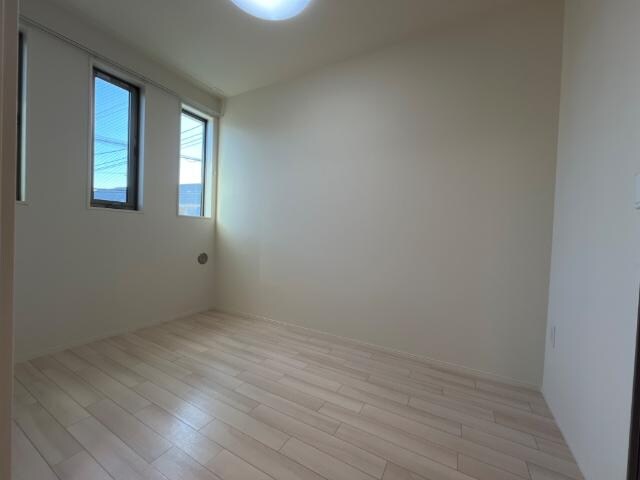 物件内観写真10　(室内)