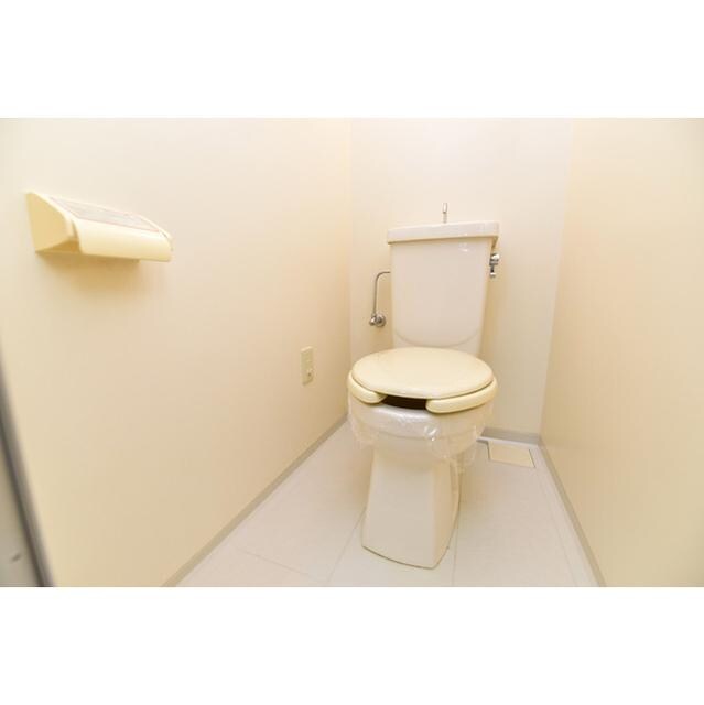 物件内観写真8　(トイレ)