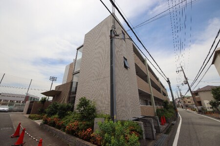 ピースコート園田外観写真