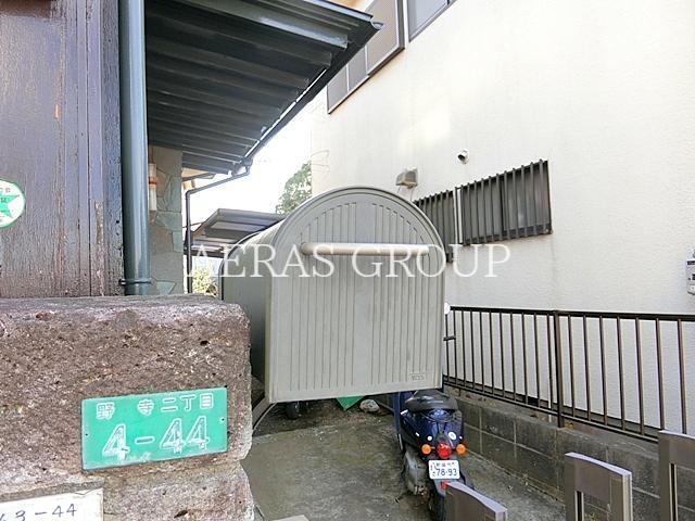 野寺2丁目貸家