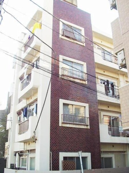 崇新マンション外観写真