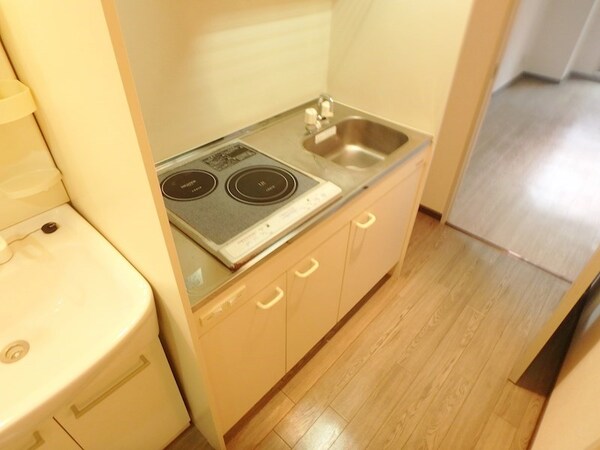キッチン(２口ＩＨシステムキッチン)